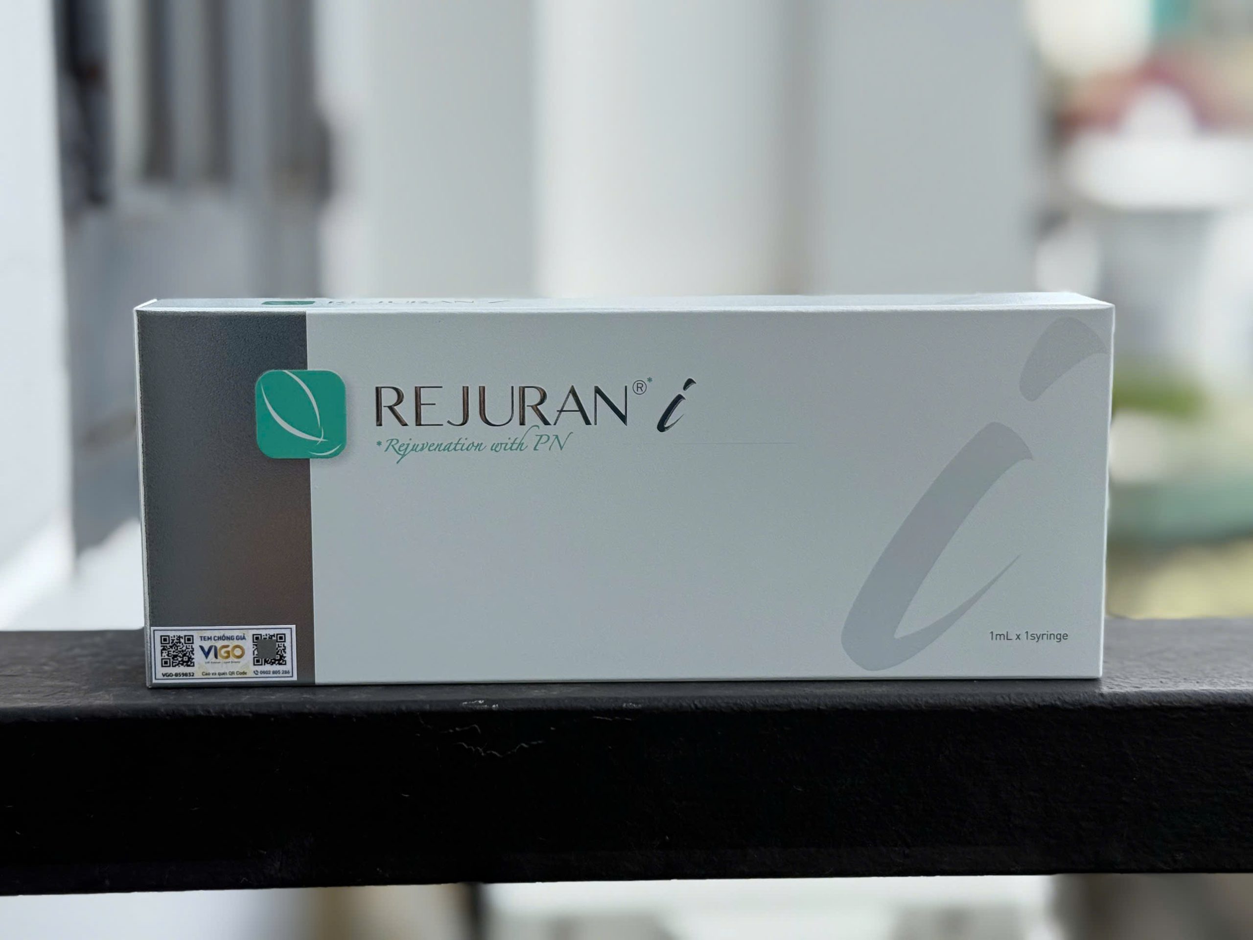 Tinh chất meso trẻ hóa da vùng mắt REJURAN i hộp 1ml